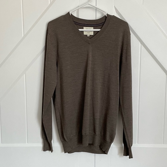 BARKERS' Skyland ZQrx Merino Vee Sweater. 100% Merino Wool, New Zealand Brand. - Picture 6 of 8